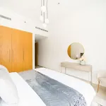 Vogue Downtown - Bellevue Towers